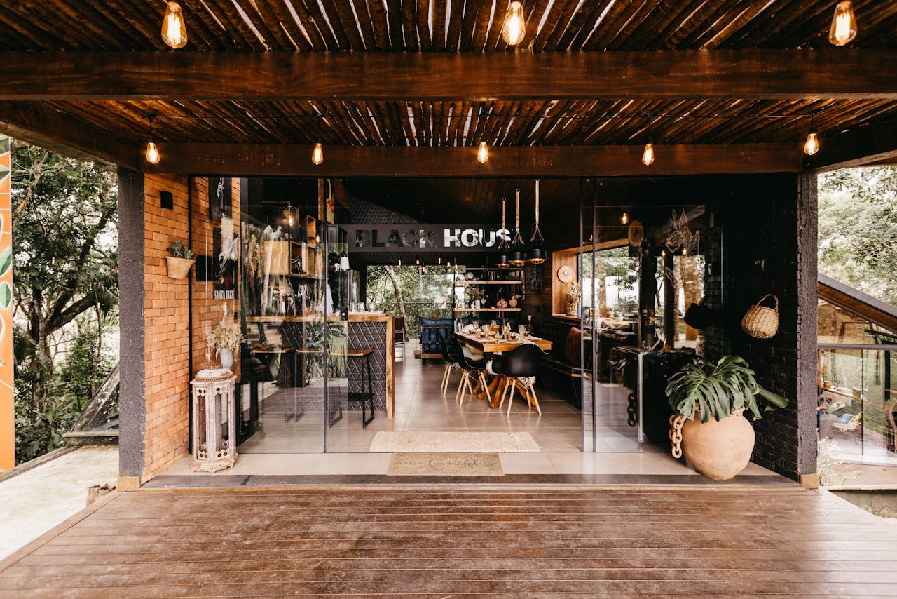 Warm and inviting interior dining area in Espírito Santo, Brazil.
